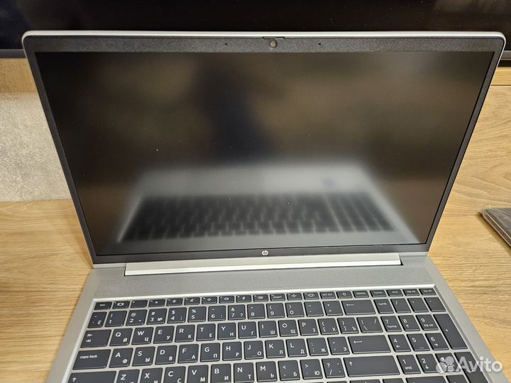 Нерабочий ноутбук HP ProBook 450 G8