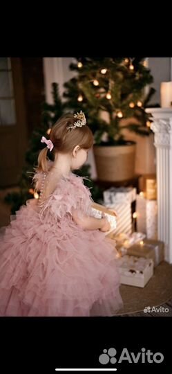 Нарядное платье