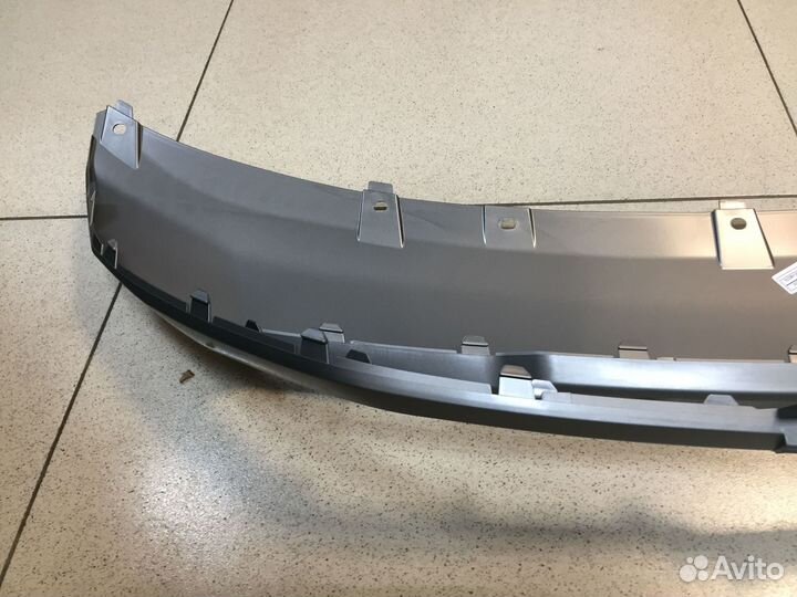 Нижняя часть переднего бампера t1d/t1a серебристая