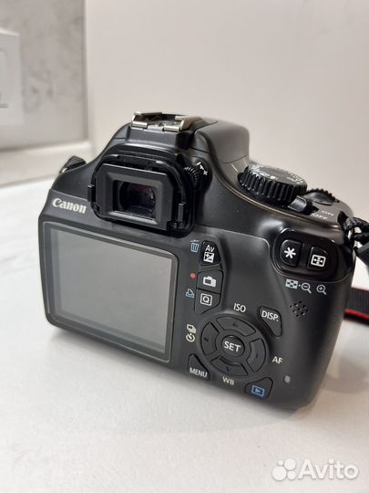 Зеркальный фотоаппарат canon