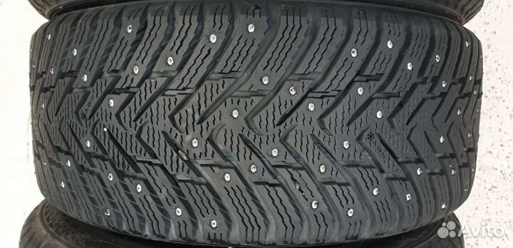 Nokian Tyres Hakkapeliitta 8 225/45 R18 и 245/40 R18 95T