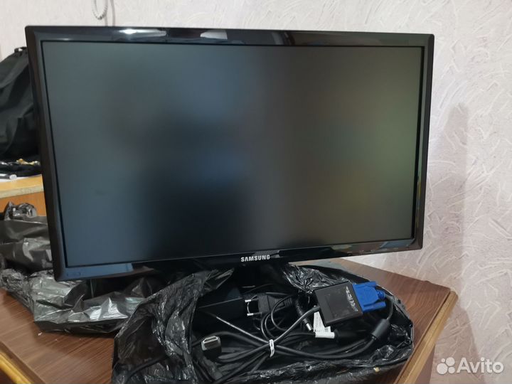 Монитор samsung