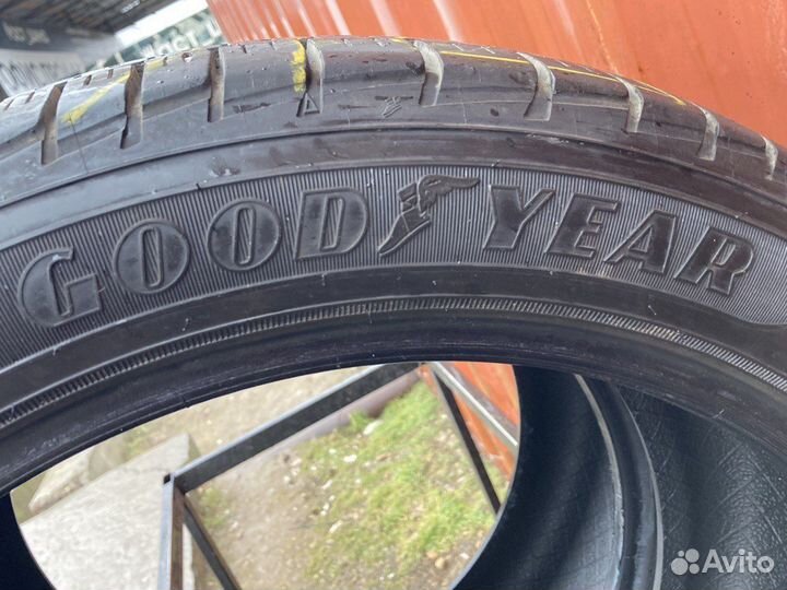 Goodyear Assurance 235/45 R18 94V