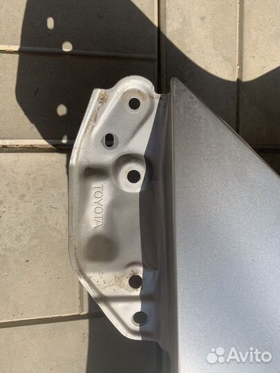 Крыло переднее левое и правое