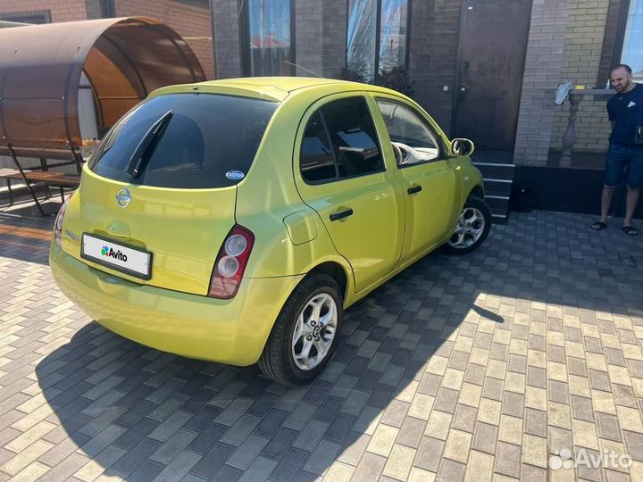 Nissan March, 2004