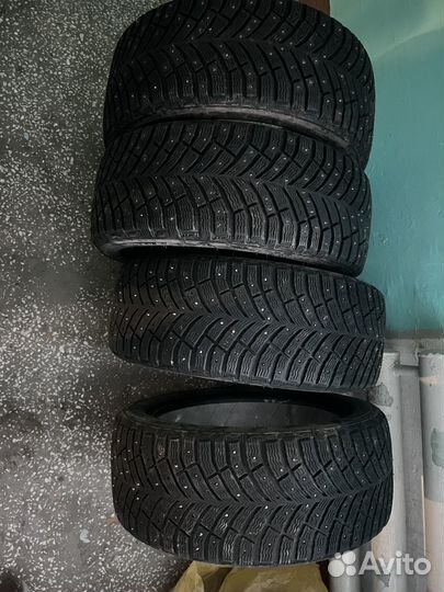 Michelin X-Ice North 4 225/45 R17 94T