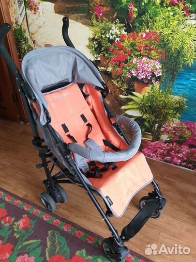 Прогулочная коляска