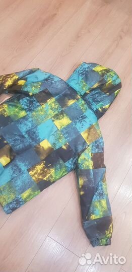 Куртка демисезонная на рост 140