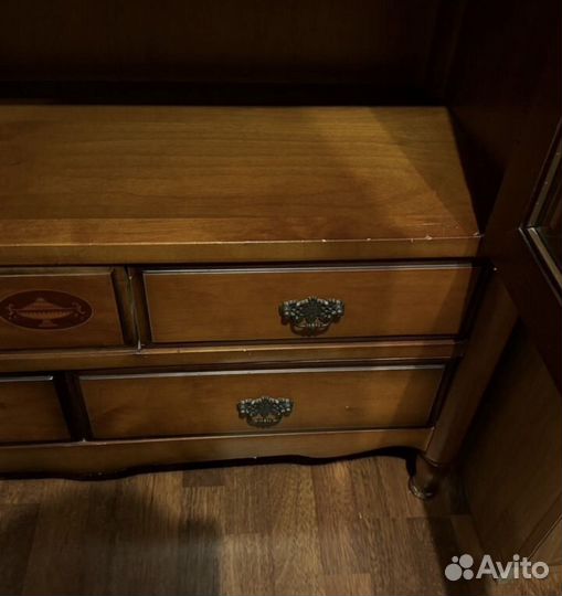 Буфеты и серванты