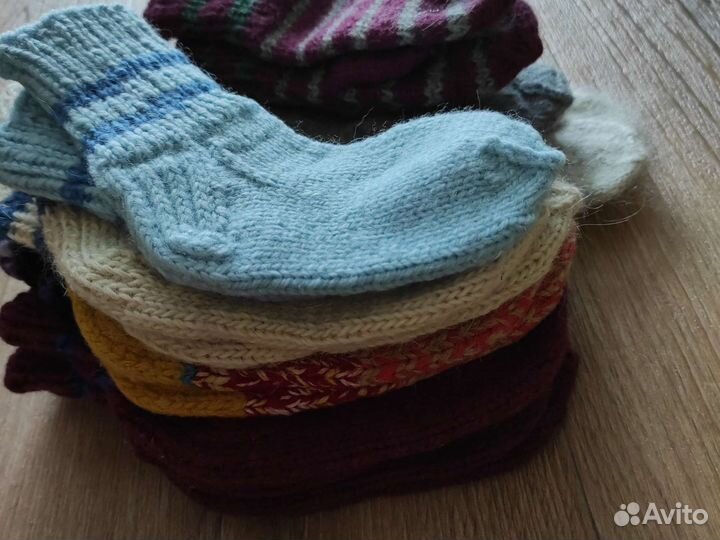 Носки и варежки вязаные детские