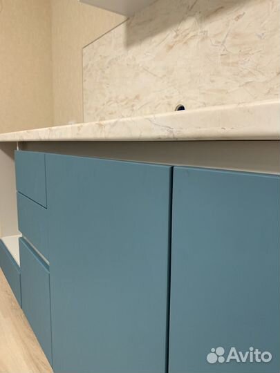 Кухонный гарнитур. Кухня без ручек ксп:14591