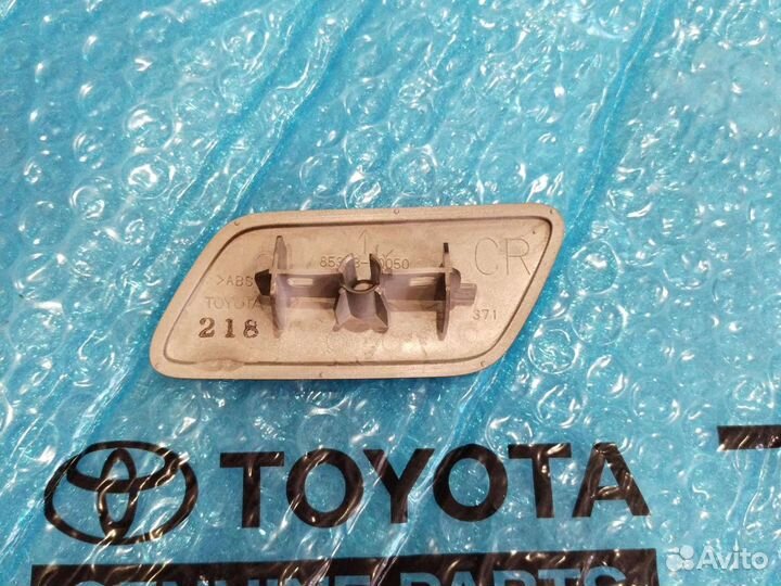 Крышка форсунки Lc 200 правая черная 2012-2015