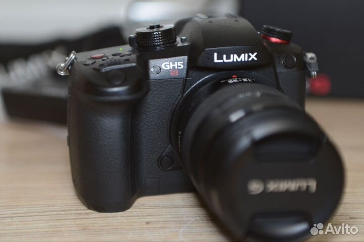 Panasonic Lumix DC-GH5S/rus/v-log + 12-35 f2.8 II