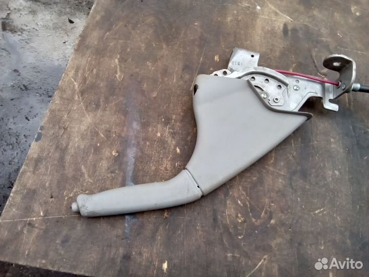 Рычаг ручника Nissan Serena