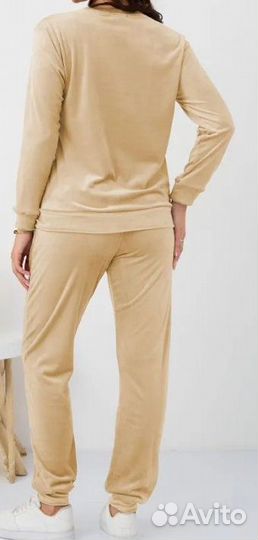 Костюм велюровый новый