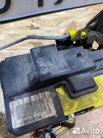 Замок двери Volvo S80