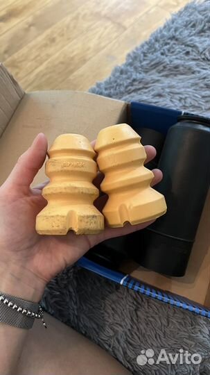 Комплект отбойников и пыльников амортизаторов