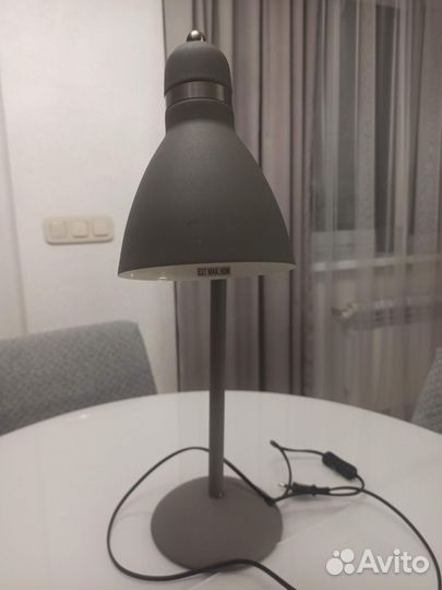 Лампа настольная бу