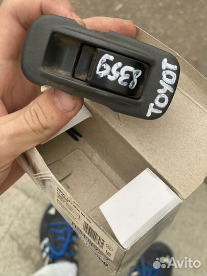 Кнопка стеклоподъемника corolla e100