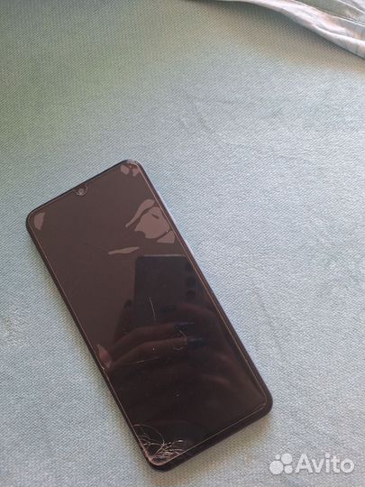 Samsung Galaxy A50, 4/64 ГБ