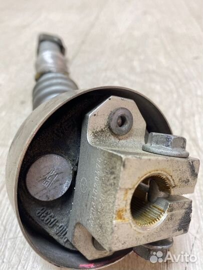 Рулевой карданчик Mercedes Benz C180 W203 M271.946