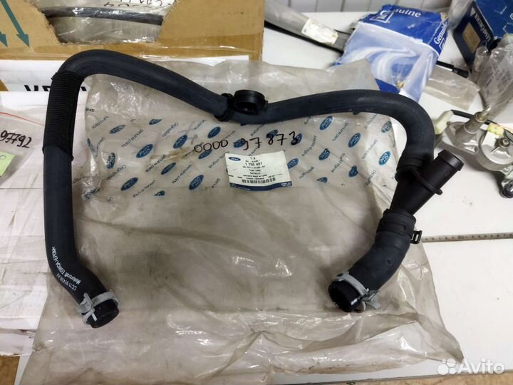 Шланг системы охлаждения Ford Transit 2.2