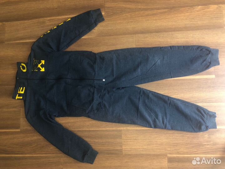 Спортивный костюм для мальчика 128