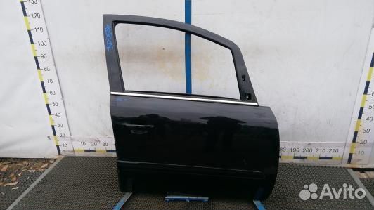 Дверь передняя правая opel zafira B (4BR17E201)
