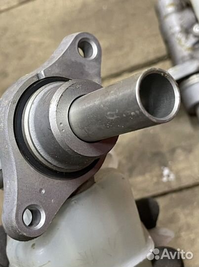 Главный Тормозной цилиндр Mitsubishi Outlander 3