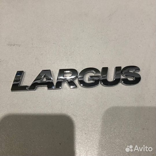 Эмблема LADA Largus