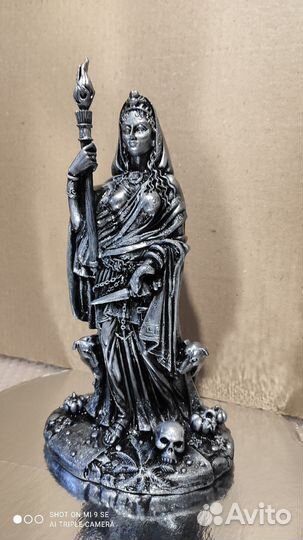 Статуэтка Геката