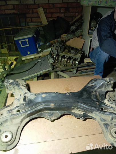 Подрамник a4 skoda 1,6