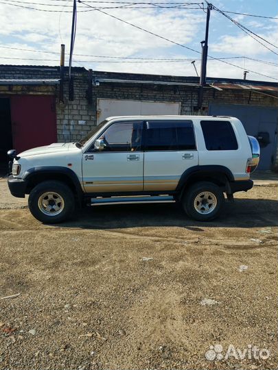 Isuzu Bighorn 3.0 AT, 2000, 220 000 км