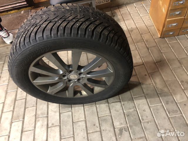 Зимн шип шины Нокиа Мерседес 275 50 R20 ориг диск