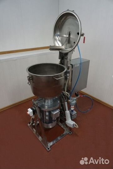 Куттер вакуумный