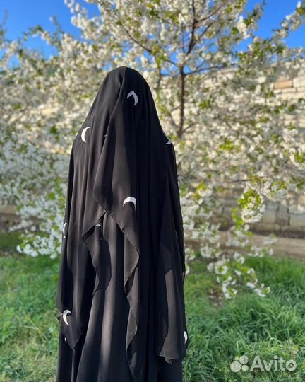 Шарфы и палантины