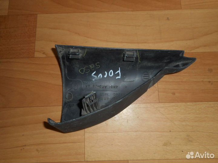 Крышка зеркала внутренняя правая Ford Focus (I) (1