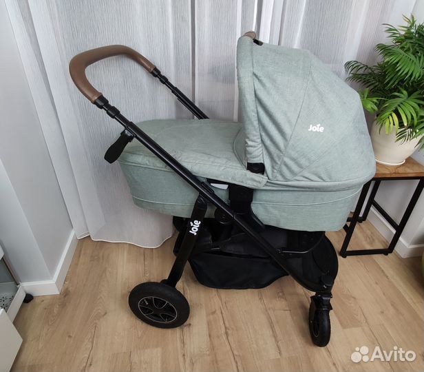 Коляска английской фирмы joie mytrax 2в1