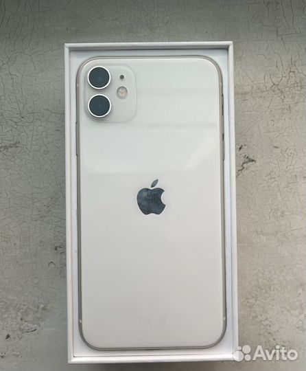 iPhone 11, 64 ГБ