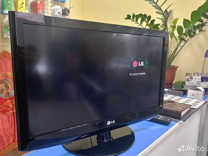 LG телевизор