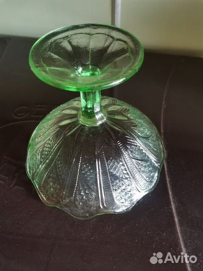 Ваза для фруктов на ножке цветное стекло СССР