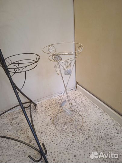 Подставка для цветов напольная