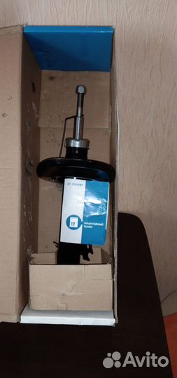 Амортизаторы передние на Пежо 207