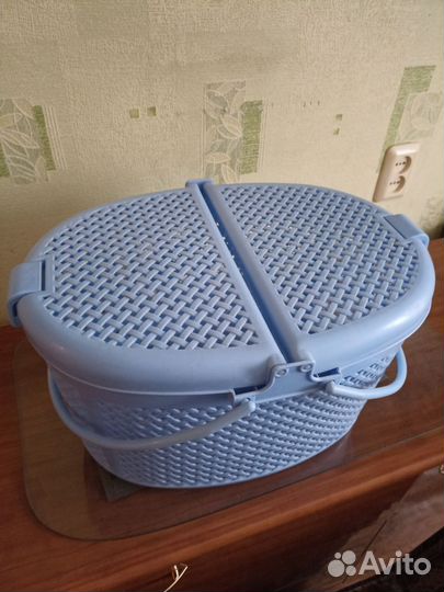 Контейнер- корзина. Пластик. Б/у