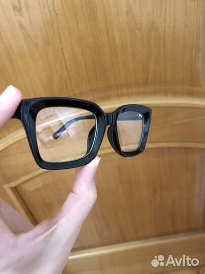 Очки прозрачные