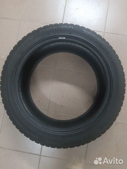 Nokian Tyres Hakkapeliitta 8 245/45 R18 100T