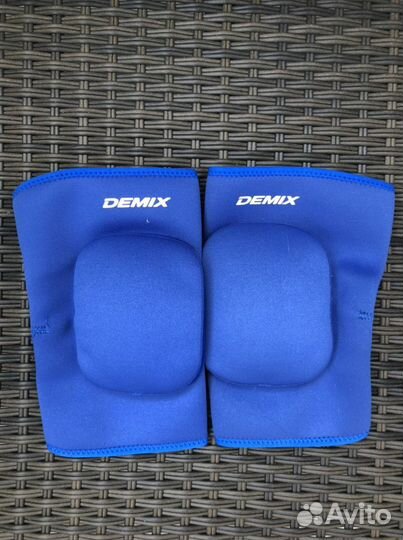 Наколенники