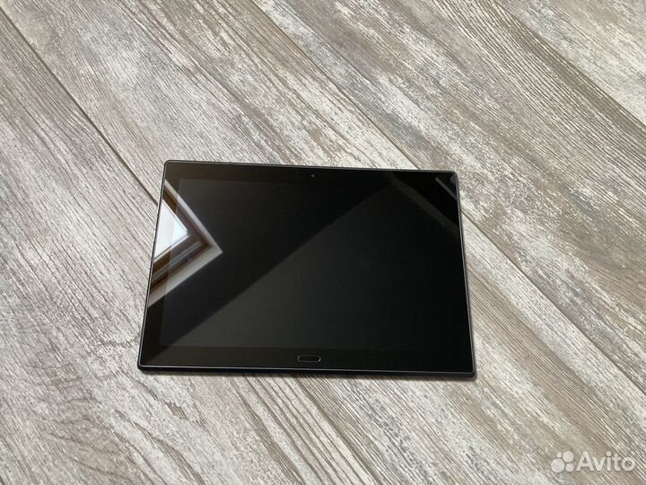 Планшет Lenovo tab4 10 plus