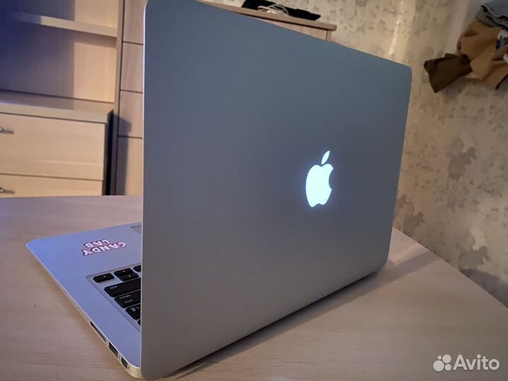 Macbook Air 13 (2012)