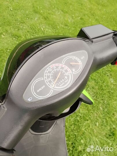 Скутер Racer Meteor 50 куб